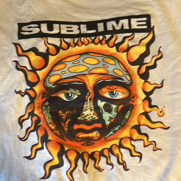 Sublime Large TSHIRT - Picture 2 of 3